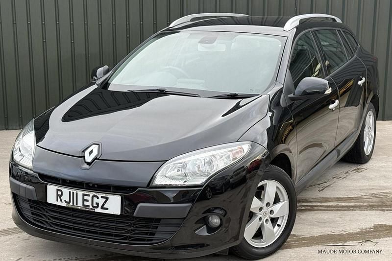 Black Used 2011 Renault Mégane GrandTour Dynamique Estate | £3,490 - Image 1/4