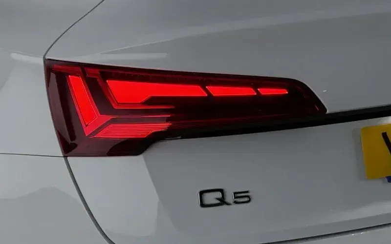 Used Audi Q5 Sportback 299 HP (219 kW) 2021 White SUV