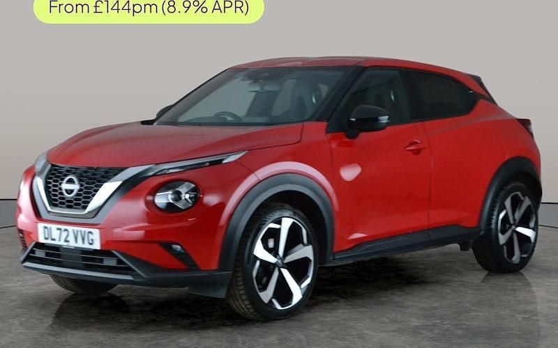 Used Nissan Juke Tekna 114 HP (83 kW) 2023 Red SUV