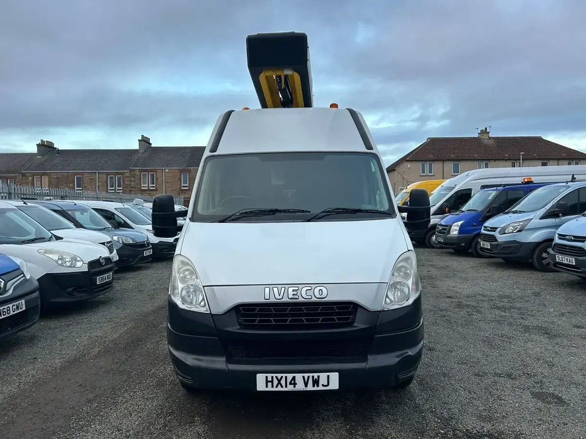 Used Iveco Daily 90 HP (66 kW) 2014 White Van