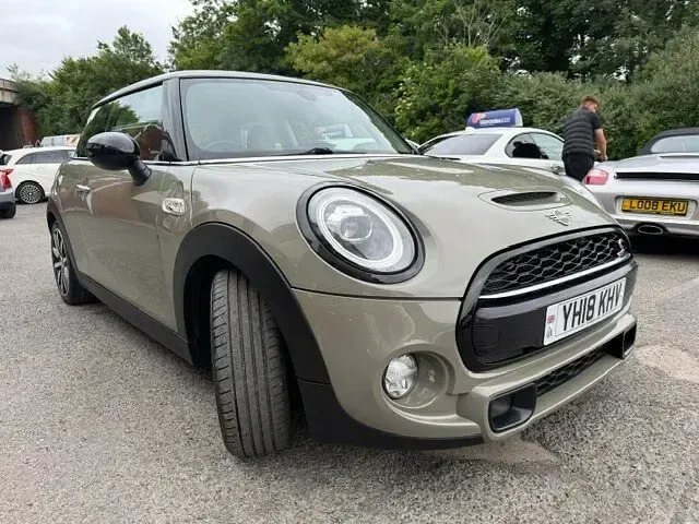 Used Mini Cooper S Hatch 192 HP (141 kW) 2018 Grey Hatchback