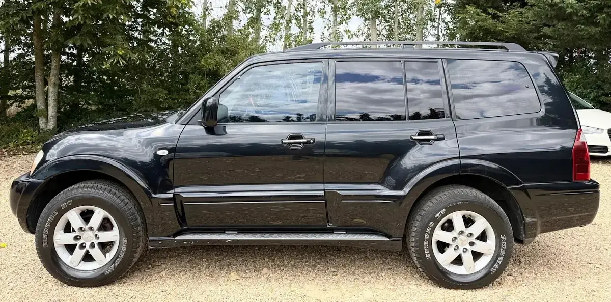 Used Mitsubishi Shogun Elegance 2005 Black SUV