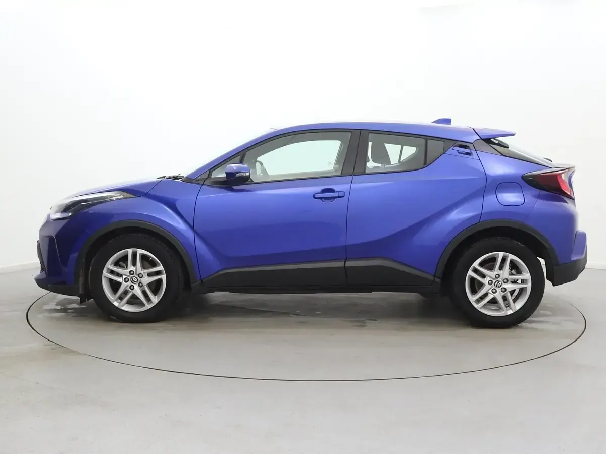 Used Toyota C-HR 122 HP (89 kW) 2022 Blue SUV