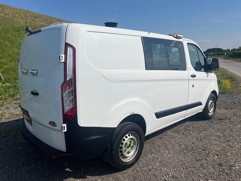 Begagnad Ford Transit Custom 105 HK (77 kW) 2020 Vit Van