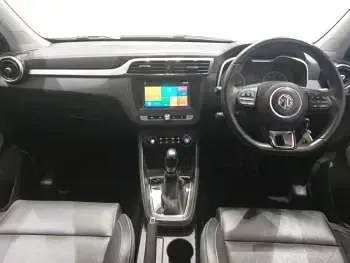 Usado MG ZS Exclusive 111 HP (81 kW) 2019 Preto SUV