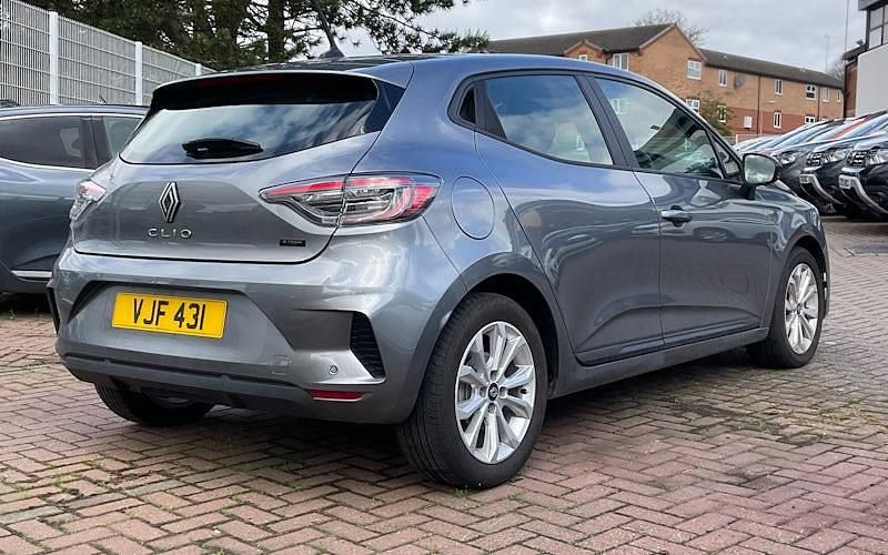 Używany Renault Clio V Evolution 143 KM (105 kW) 2025 Hatchback