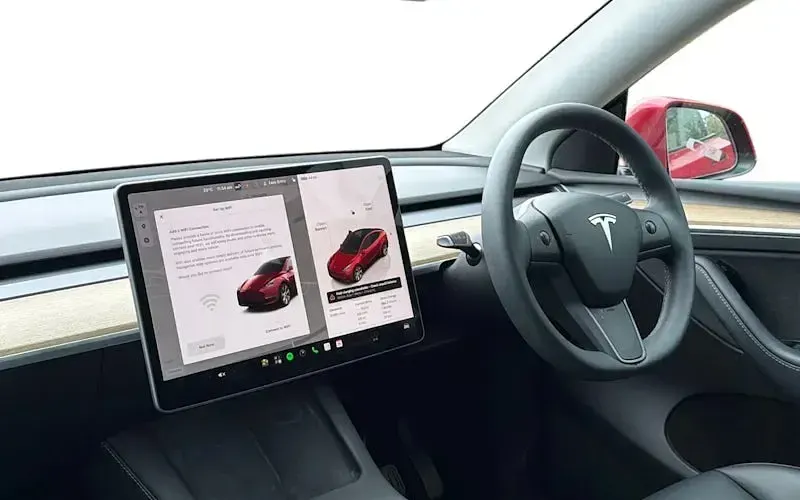 Used Tesla Model Y Long Range AWD 286 kW (389 HP) 2025 SUV