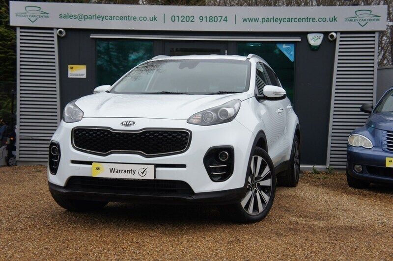 White Used 2016 Kia Sportage 3 SUV | £7,995 (Fair price) - Image 1/4
