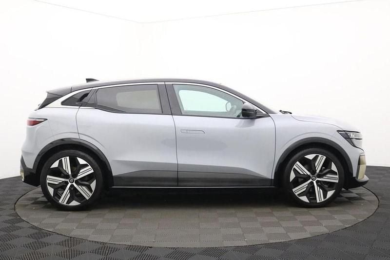 Used Renault Megane E-Tech 161 kW (220 HP) 2022 Grey Hatchback