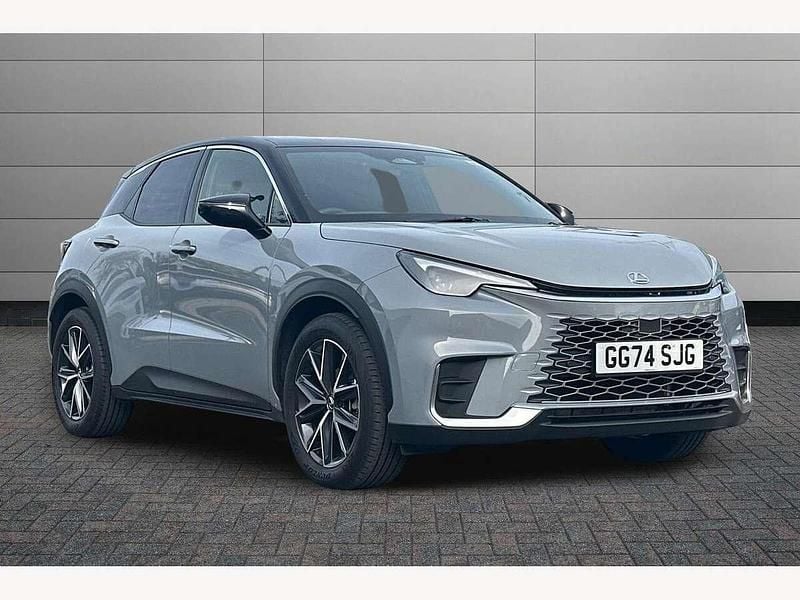 Cement grey meblack Used 2024 Lexus LBX SUV | £30,650 (Fair price) - Image 1/4