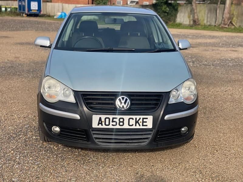 Used VW Polo Match 60 HP (44 kW) 2008 Silver Hatchback