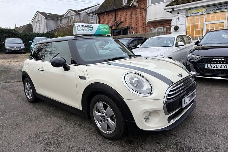 Used Mini Cooper Hatch 136 HP (100 kW) 2015 Silver Hatchback