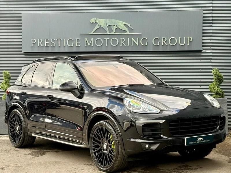 Black Used 2015 Porsche Cayenne SUV | £19,999 (Good price) - Image 1/4