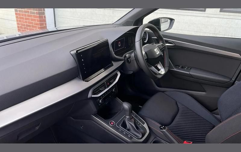 New Seat Arona Black Edition 115 HP (84 kW) 2025 Grey SUV