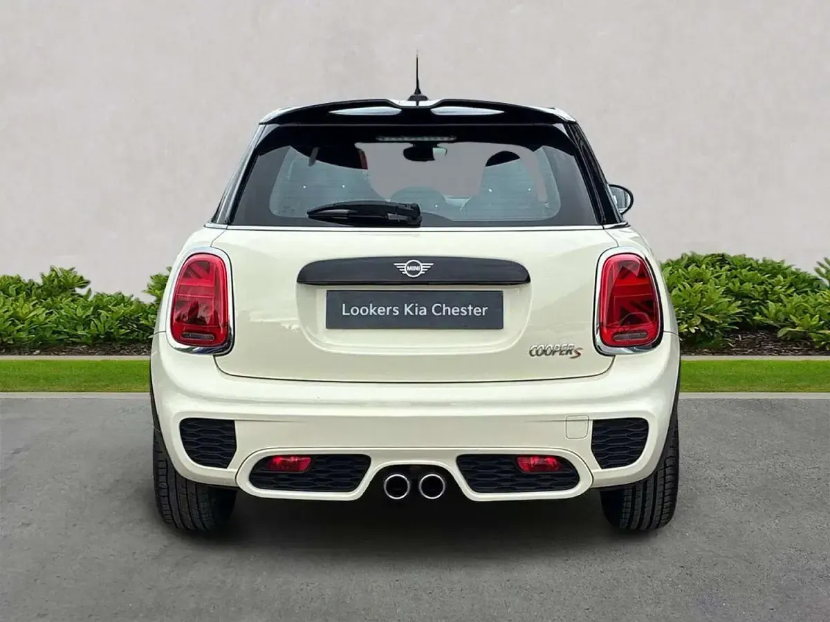 Used Mini Cooper S Hatch 192 HP (141 kW) 2020 White Hatchback