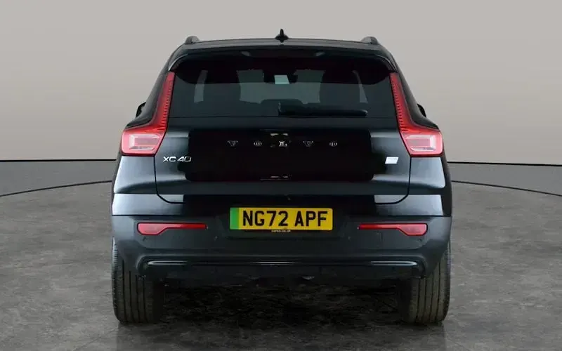 Used Volvo XC40 Core 169 kW (231 HP) 2023 Black SUV