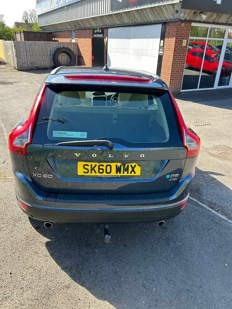 Usado Volvo XC60 SE Lux 205 CV (150 kW) 2010 Azul SUV