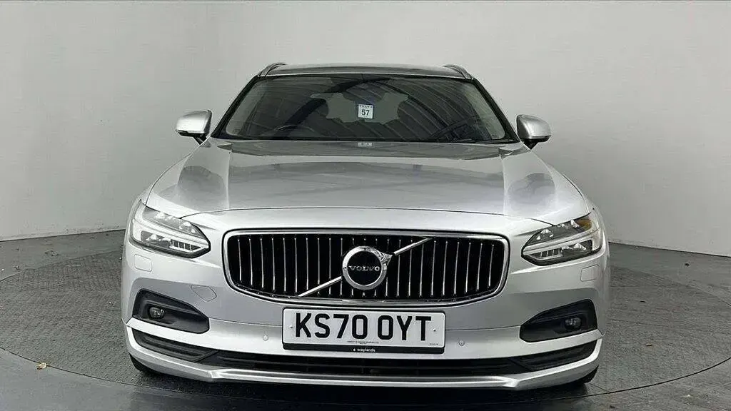Used Volvo V90 Momentum 2020 Silver Estate