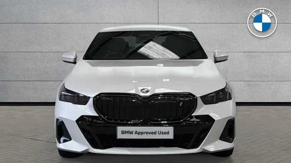 Used BMW i5 M Sport 246 kW (335 HP) 2025 White Sedan
