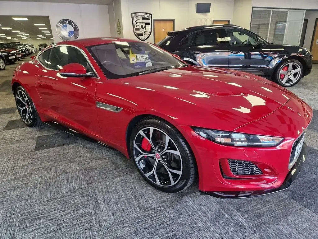 Used Jaguar F-Type R-Dynamic 300 HP (220 kW) 2021 Red Coupe