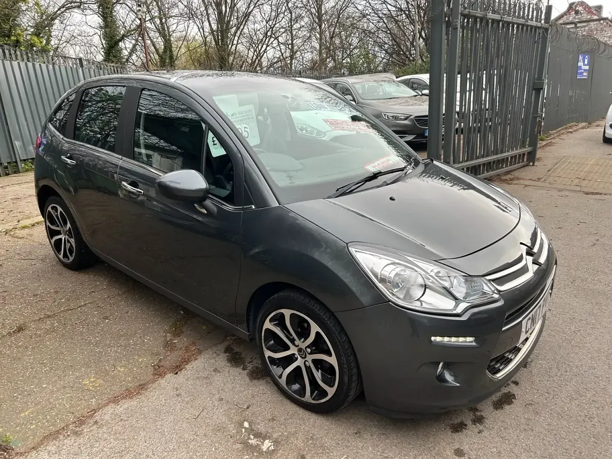 Used Citroën C3 Platinum 110 HP (80 kW) 2017 Grey Hatchback
