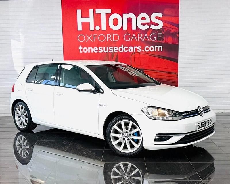 Used VW Golf VII GT 130 HP (95 kW) 2019 White Hatchback
