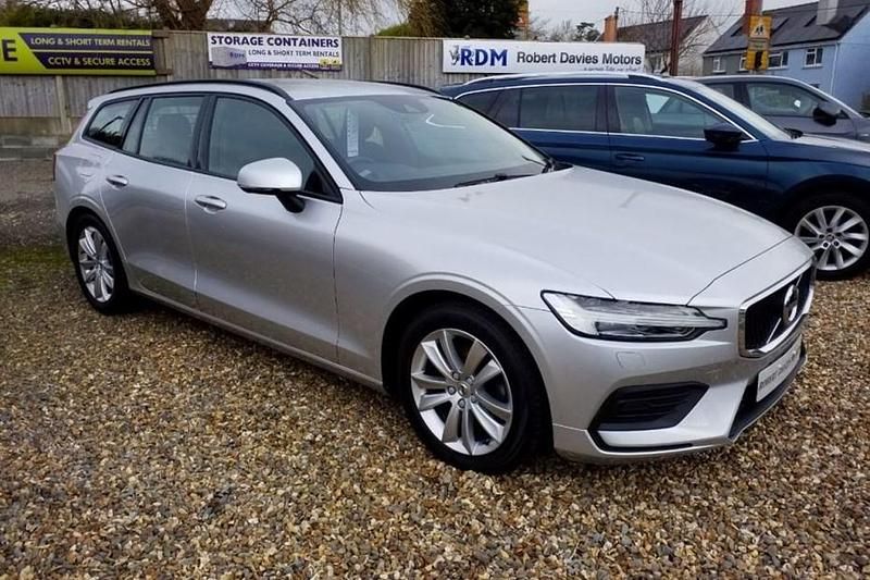 Used Volvo V60 Momentum 2018 Silver Estate