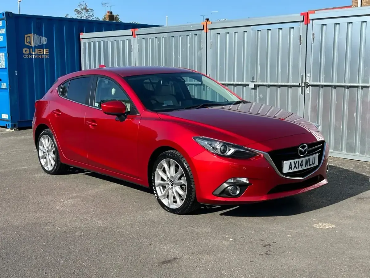 Usado Mazda 3 Inclusive 165 HP (121 kW) 2014 Vermelho Citadino