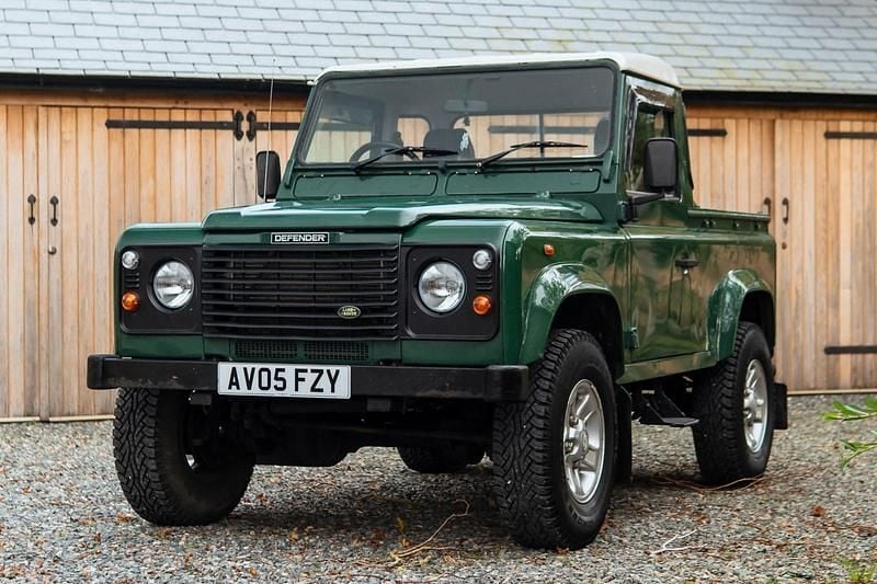 Green Used 2005 Land Rover Defender SUV | £18,000 (Super price) - Image 1/1