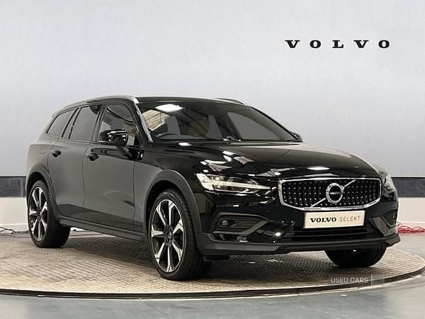 Black Used 2020 Volvo V60 CC Plus Estate | £26,790 (Fair price) - Image 1/3