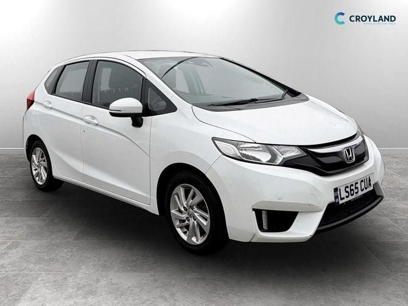 Used Honda Jazz SE 102 HP (75 kW) 2015 White Hatchback