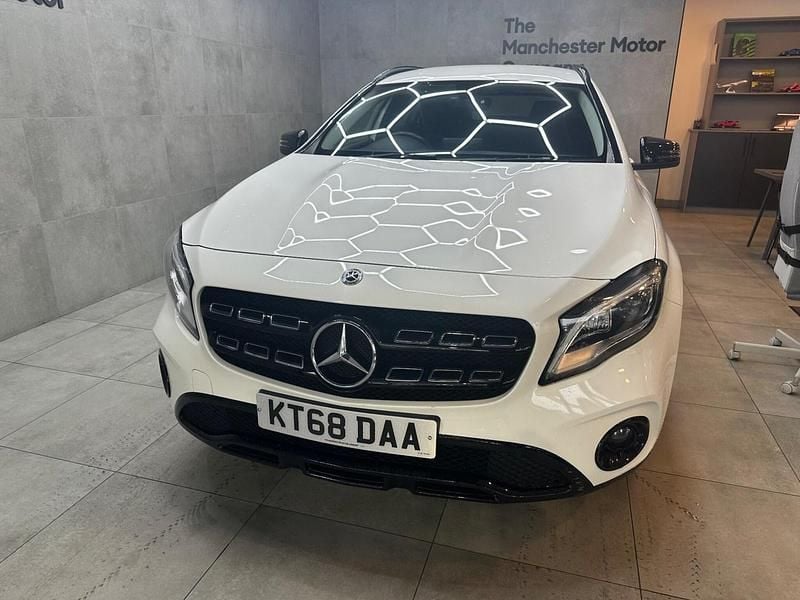 Used Mercedes GLA180 Urban 122 HP (89 kW) 2018 White SUV