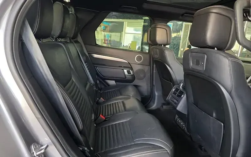 Used Land Rover Discovery SE Dynamic 300 HP (220 kW) 2021 Grey SUV