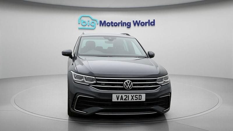 Used VW Tiguan R-line 150 HP (110 kW) 2021 Grey SUV