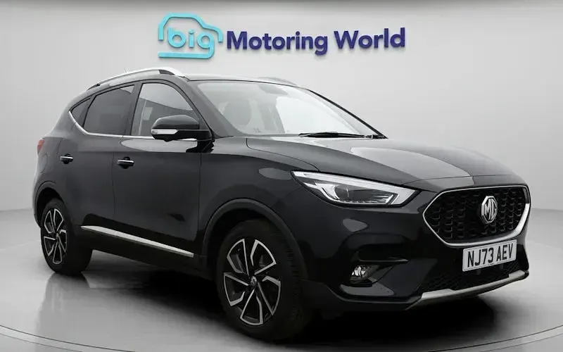 Usado MG ZS Exclusive 106 HP (77 kW) 2024 Preto SUV