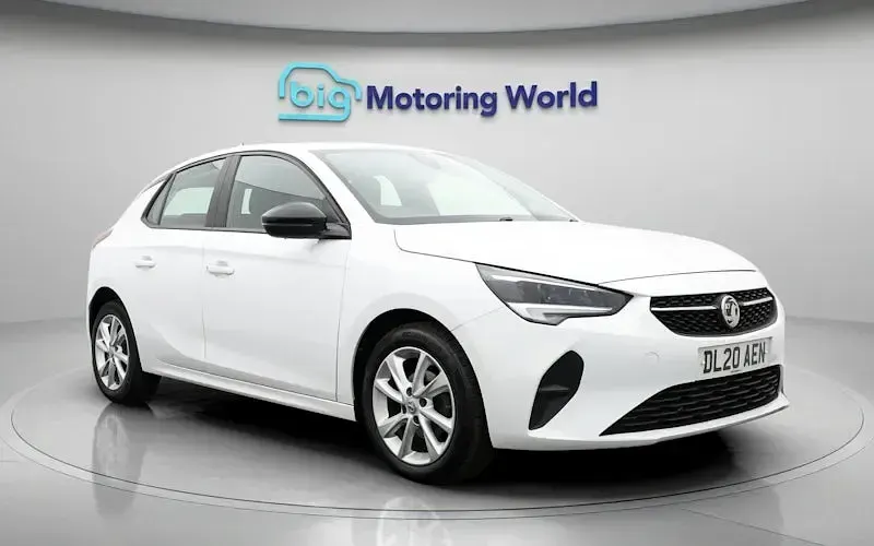 Used Vauxhall Corsa 75 HP (55 kW) 2020 White Hatchback