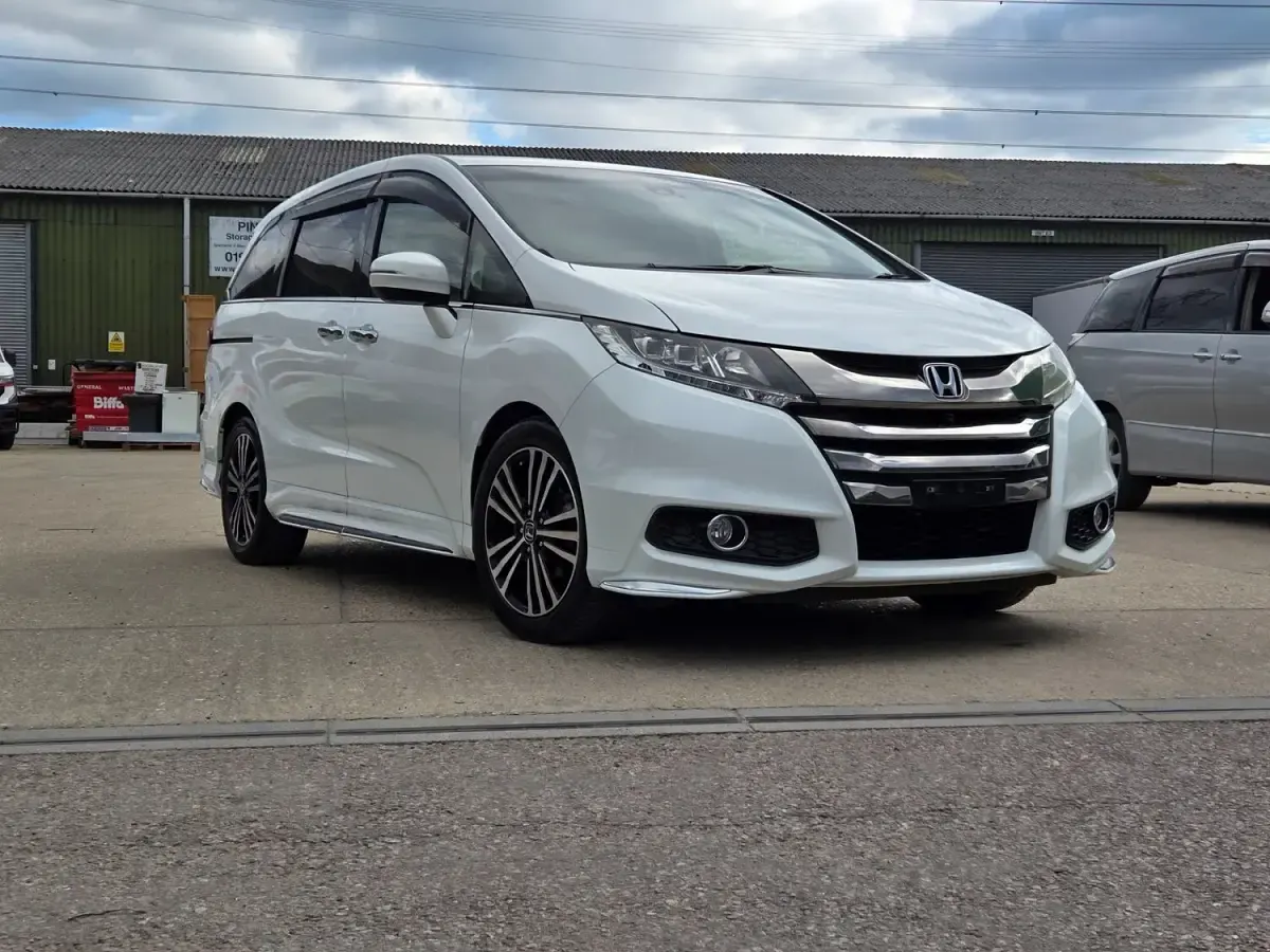 Used Honda Odyssey 2016 White MPV