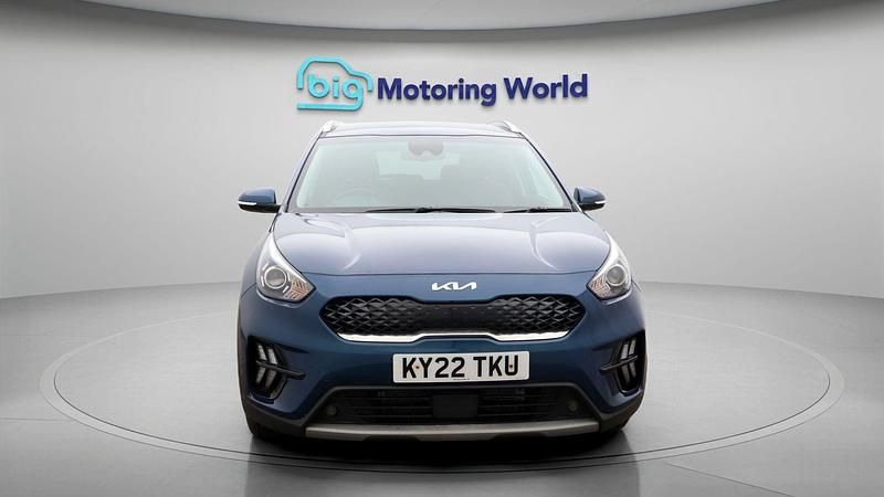 Used Kia Niro 141 HP (103 kW) 2022 Blue SUV