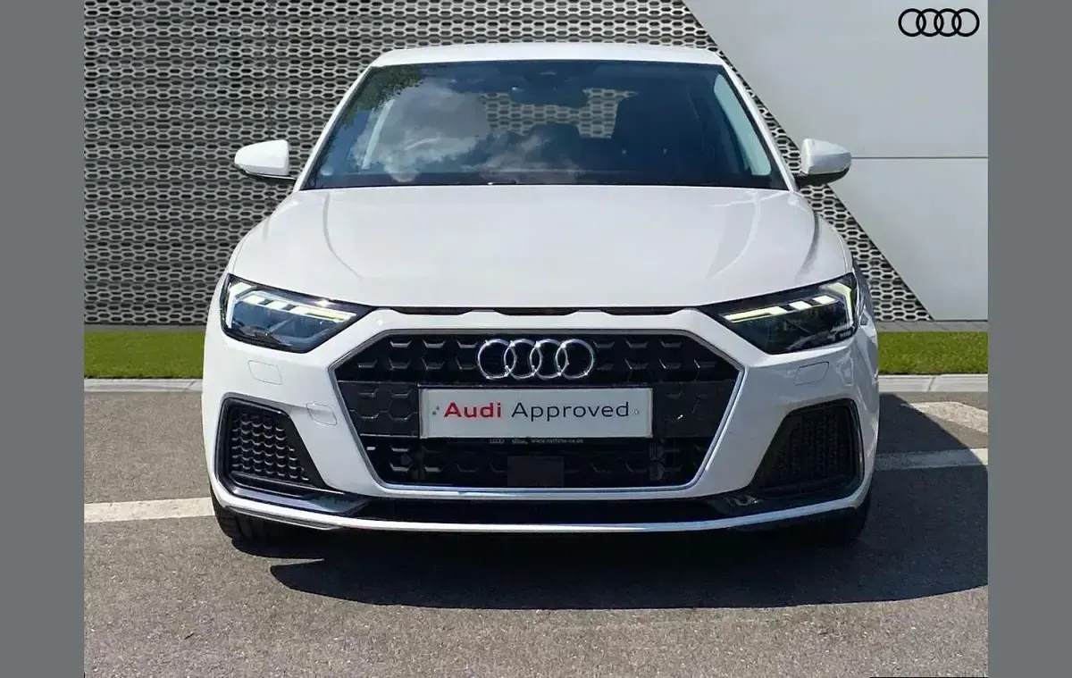 Used Audi A1 Sport 94 HP (69 kW) 2025 White SUV