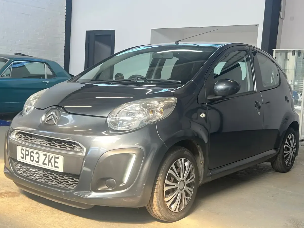 Used Citroën C1 VTR Sport 68 HP (50 kW) 2013 Grey Hatchback