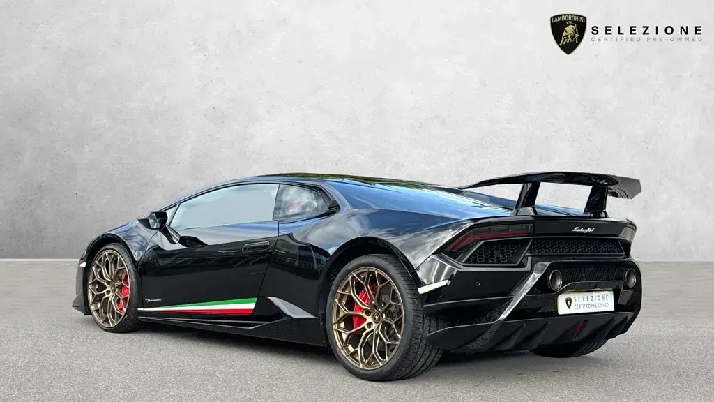 Used Lamborghini Huracán 640 HP (470 kW) 2018 Black Coupe