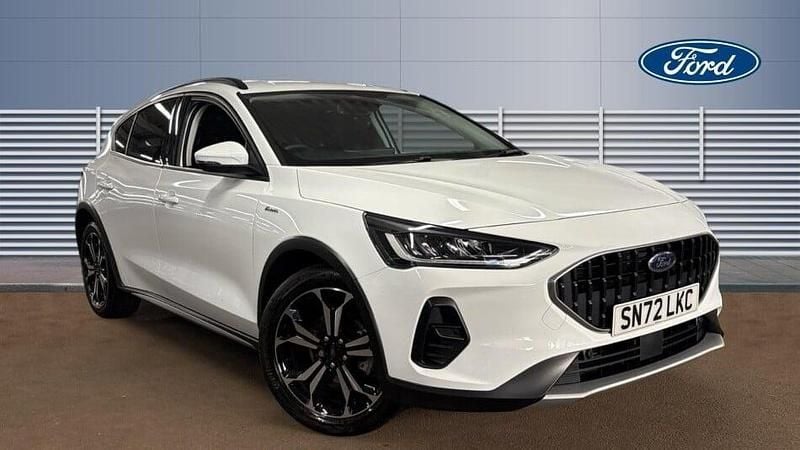 White Used 2022 Ford Focus Active Hatchback | £18,577 (Fair price) - Image 1/4