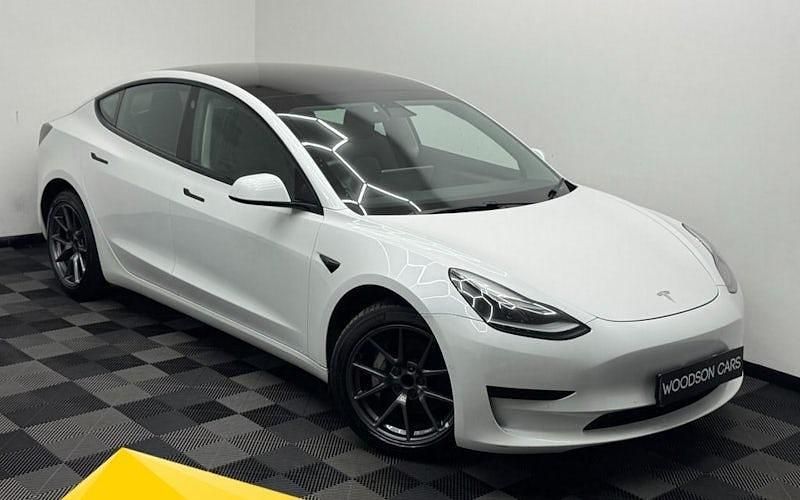 Used Tesla Model 3 Standard Range 366 kW (498 HP) 2021 White Sedan