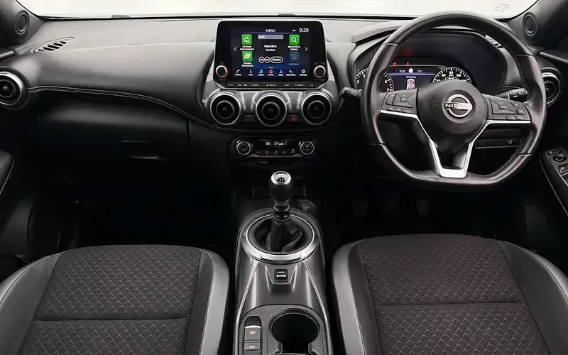 Used Nissan Juke N-Connecta 114 HP (83 kW) 2023 Grey SUV
