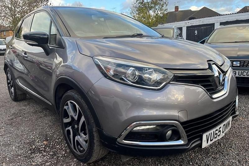 Grey/black Used 2015 Renault Captur Dynamique SUV | £7,490 (Fair price) - Image 1/1