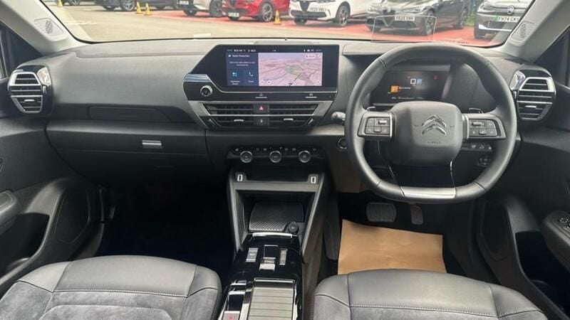 White Used 2024 Citroën C4 PureTech SUV | £15,707 (Super price) - Image 1/4