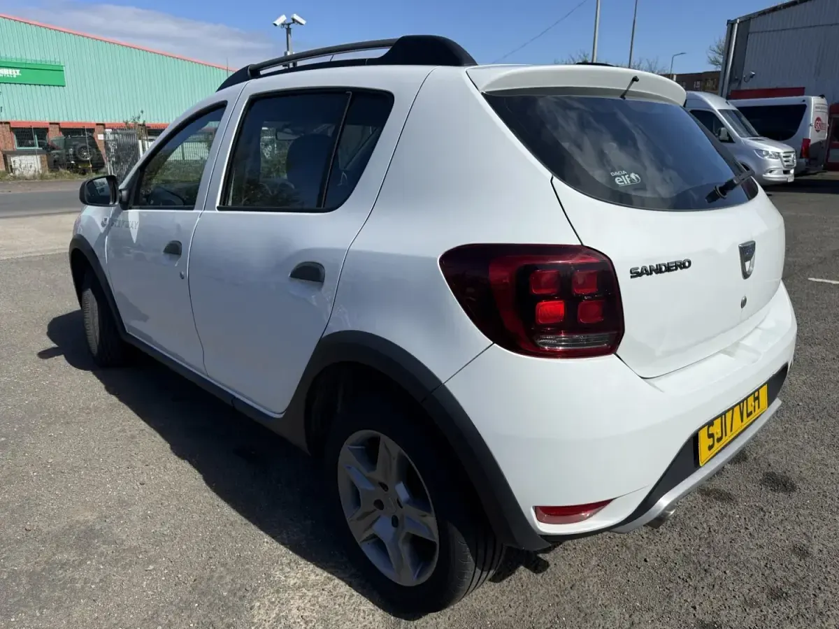 Gebraucht Dacia Sandero Stepway Ambiance 2017 Weiß Kleinwagen