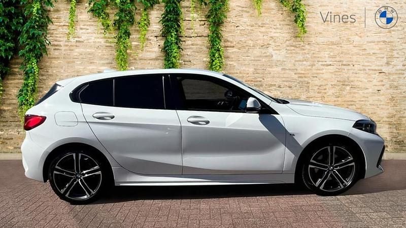 Used BMW 118 M Sport 136 HP (100 kW) 2022 White Hatchback