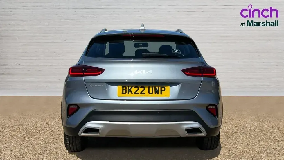Usado Kia XCeed 118 CV (86 kW) 2022 Plateado SUV