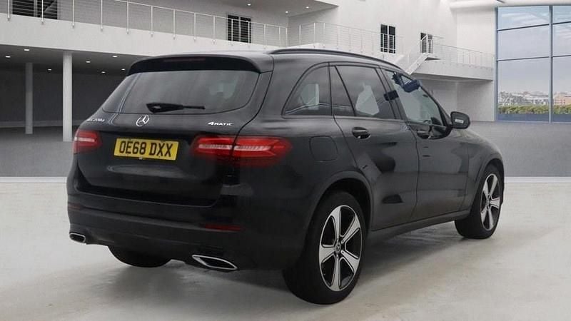 Used Mercedes GLC220 Urban 170 HP (125 kW) 2018 Black SUV